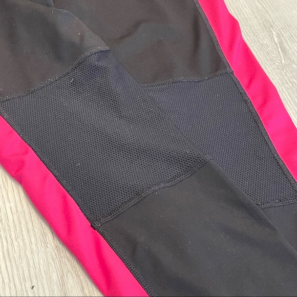 Nike Dri-Fit Running Black and Pink Capri Leggings Size Small - Picture 7 of 10